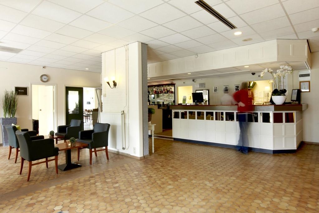 豪达钟楼酒店及餐厅 外观 照片